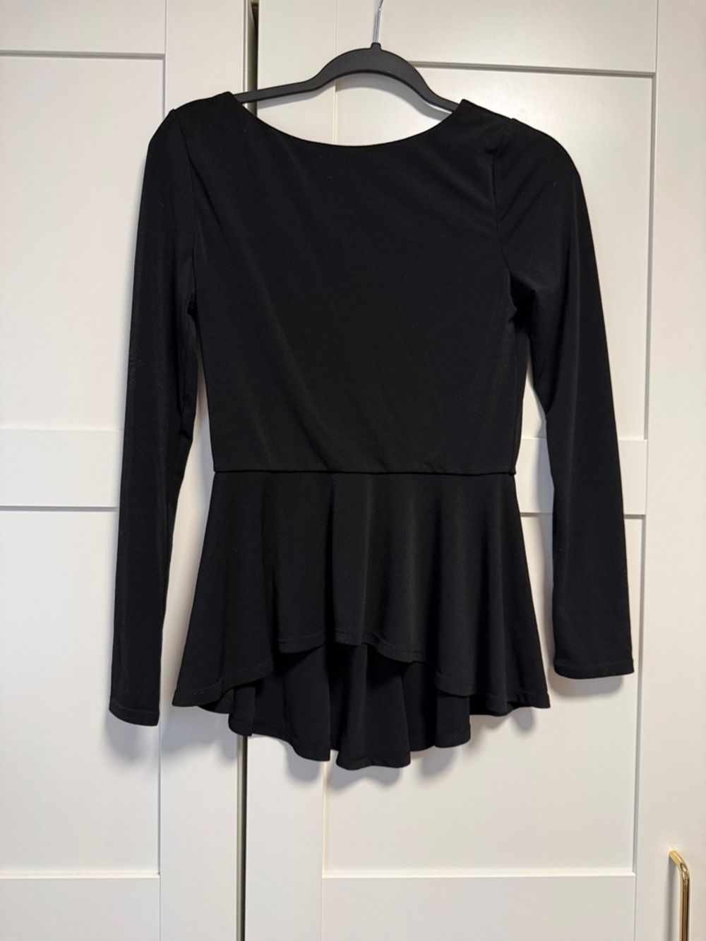 Alice + Olivia Black Long-Sleeve Peplum Tunic